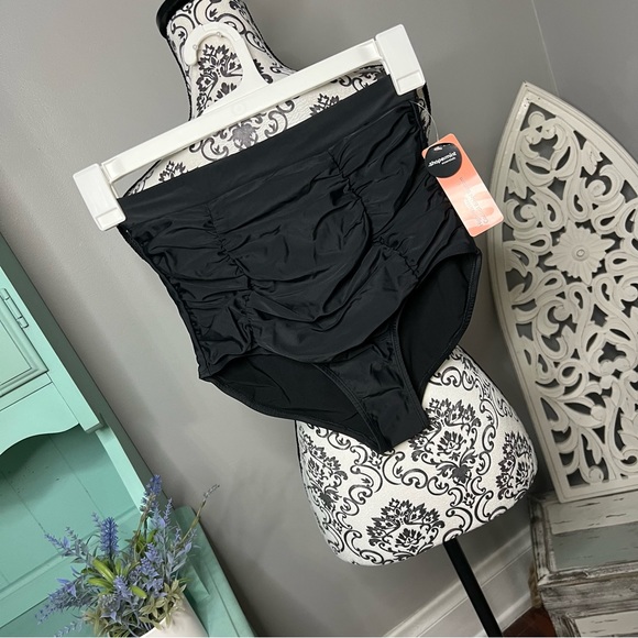 Shapermint Other - Shapermint Essentials High Waisted Ruched Control Bikini Bottom Size Medium NWT